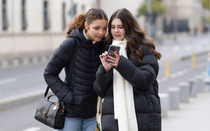 Hogyan segítenek az értékelő oldalak a nőknek megbízható egészségügyi termékeket választani