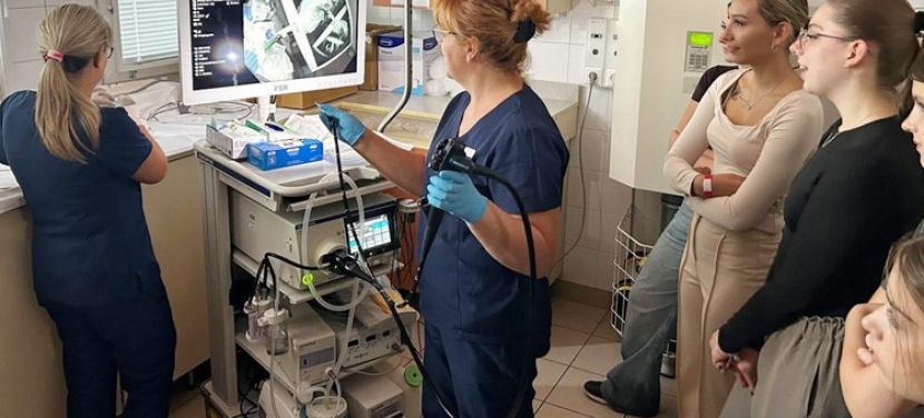 Közelről az egészségügy: különleges szakmai élmény a kecskeméti kilencedikeseknek