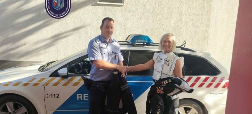 Pár perc alatt eltűntek a motoros felszerelések a pékség elől