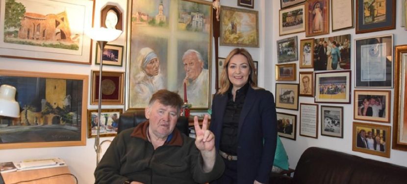 Barta Dóra felajánlásának köszönhetően 110 adag meleg ételt osztottak ki a Wojtylában