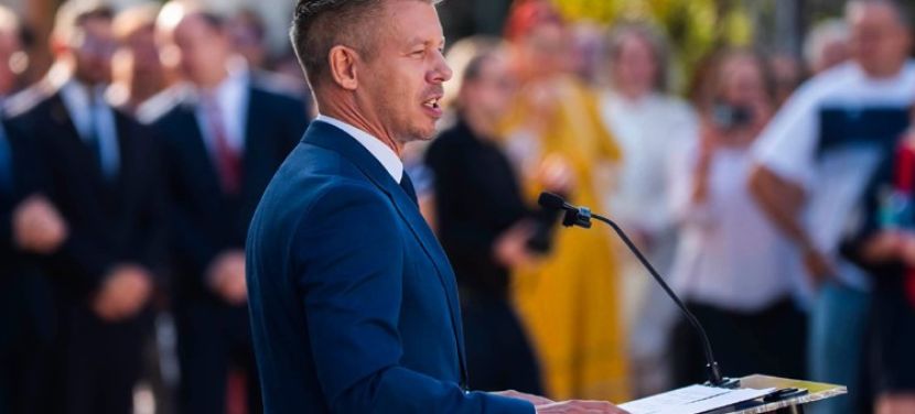 Magyar Péter kommentben ment neki a Legfőbb Ügyészségnek, azok meg visszaszóltak