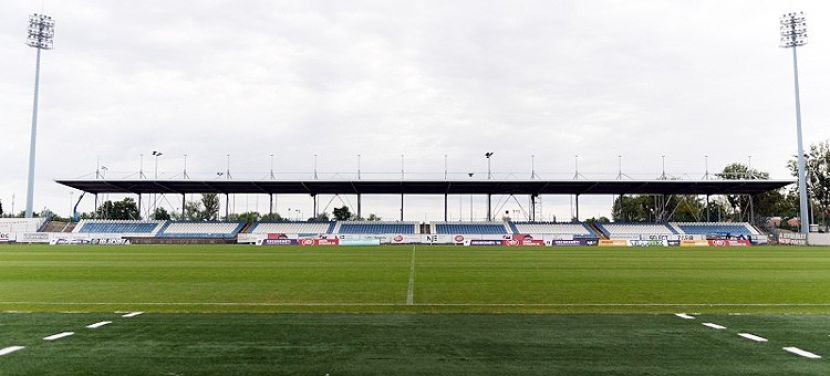 Széktói Stadion: A tetőszerkezet már áll