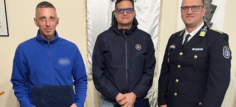 Köszönetet mondott a rendőrség két férfinak, akik segítettek elfogni a baleset után elmenekülő társaságot