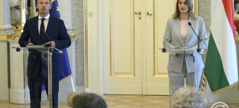 Energiatakarékosság - A Sándor-palotában egyeztettek politikai vezetők