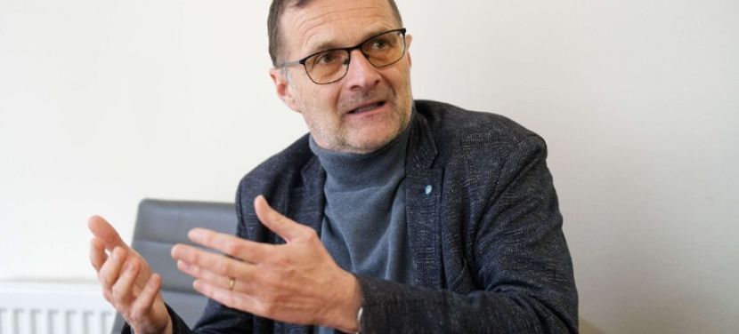 „A rendszer elfáradt” – figyelemre méltó interjú jelent meg Szeberényi Gyula Tamással