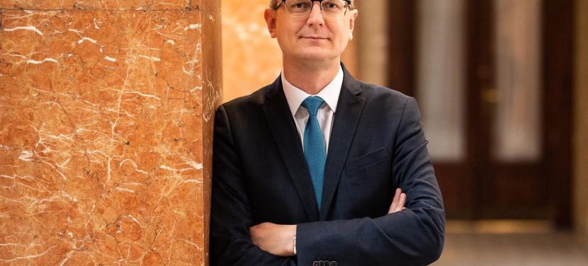 Rétvári Bence: sikerült meghátrálásra kényszeríteni a tiszás kétharmadot