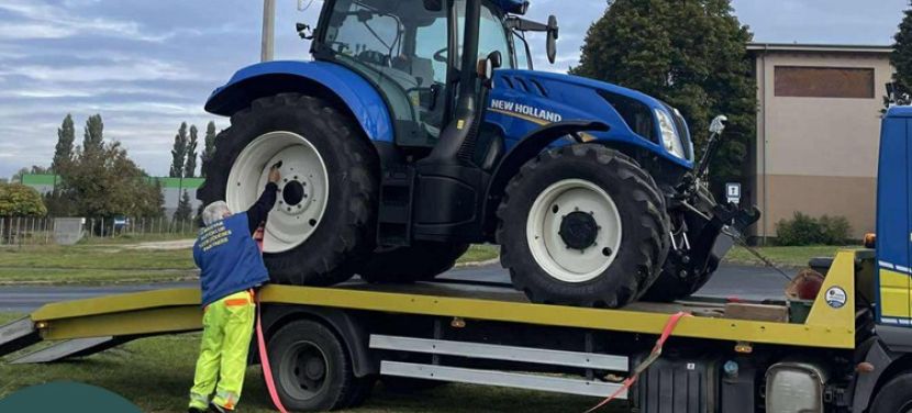 Traktorok és tartozékaik a kalapács alatt