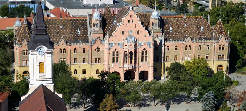 Kecskemét Önkormányzata idén is támogatja a rászoruló családok iskolakezdését