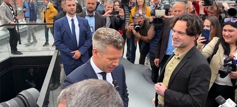Munkaügyi pert indít a Magyar Állam ellen Orbán Viktor korábbi sajtófőnöke?