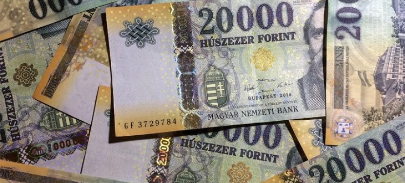 A különadókat, az árrésstoppot és az üzemanyagár-szabályozást idővel megszünteti az új kormány