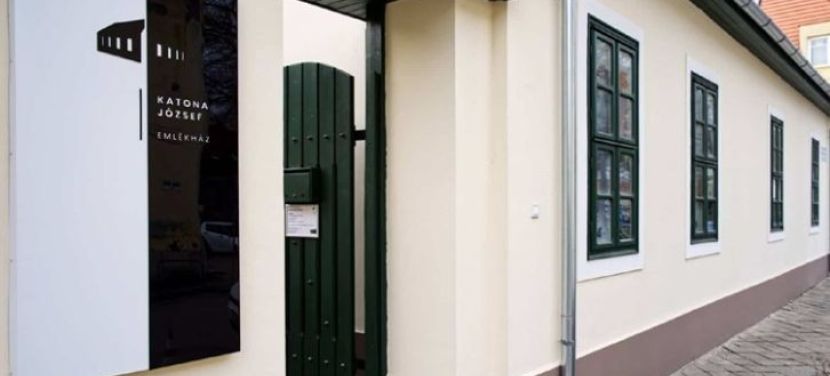 Előadás Katona Józsefről