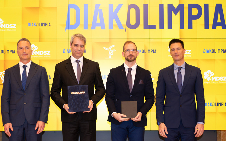 m0122diak.jpg